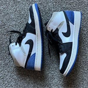 Jordan mid union Royal 1s size 9 men